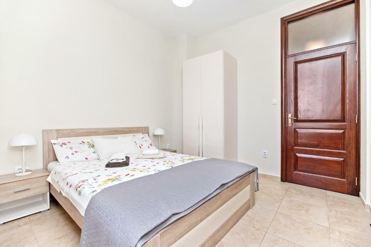 Apartments Isja ติวัต ภายนอก รูปภาพ