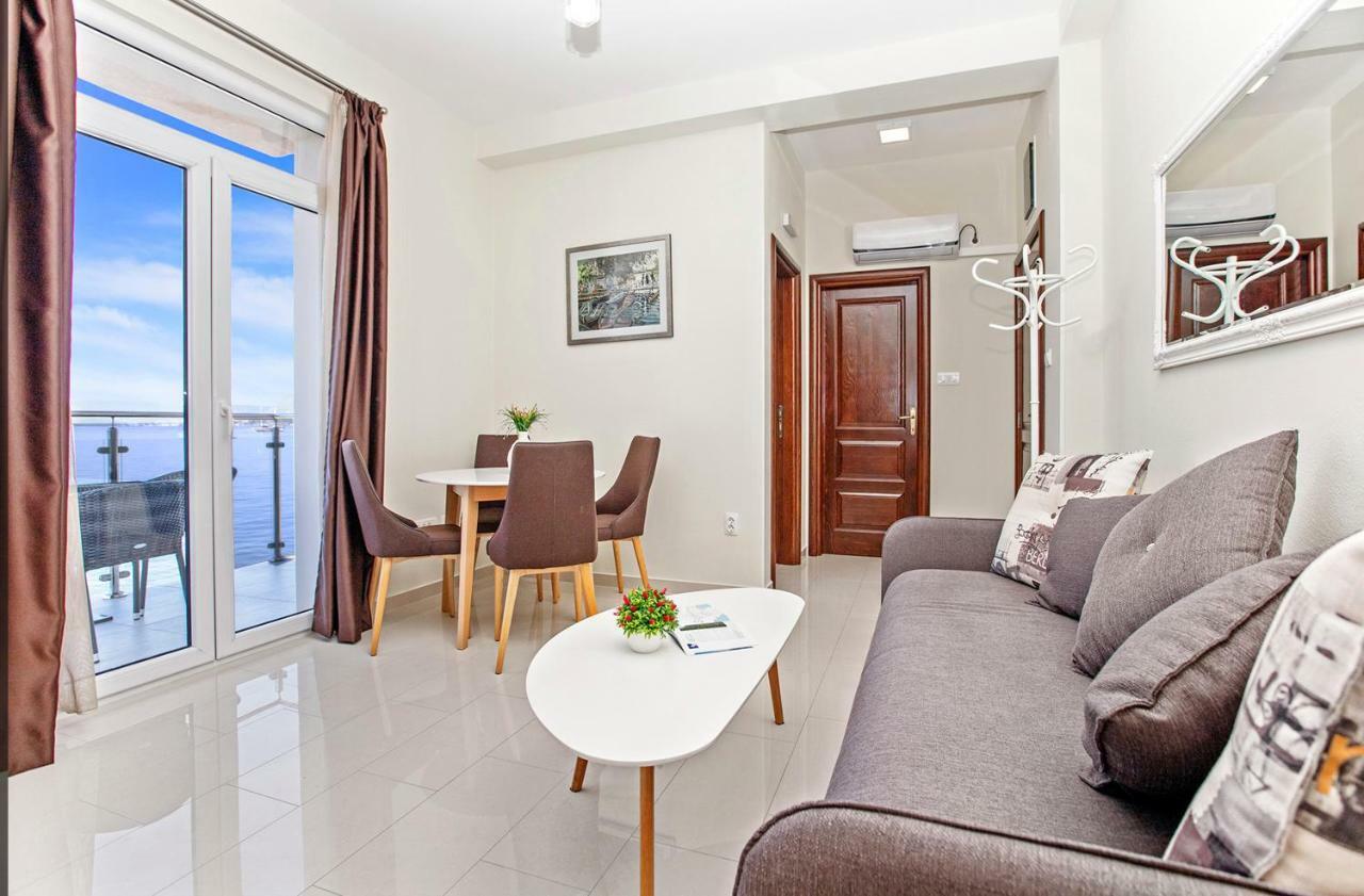 Apartments Isja ติวัต ภายนอก รูปภาพ